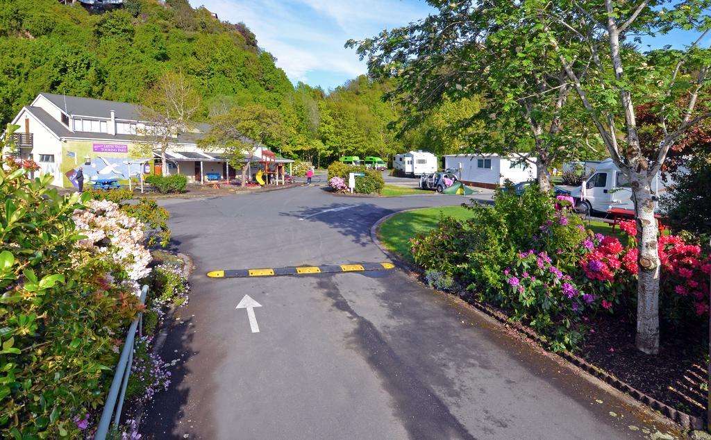 Leith Valley Holiday Park And Motels Dunedin Esterno foto
