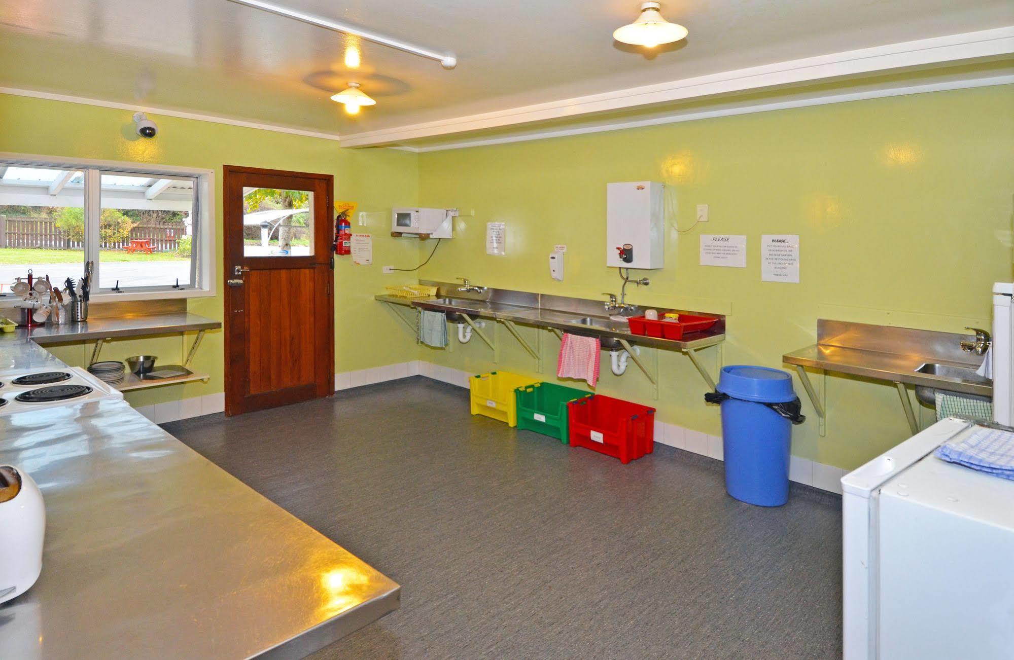 Leith Valley Holiday Park And Motels Dunedin Esterno foto